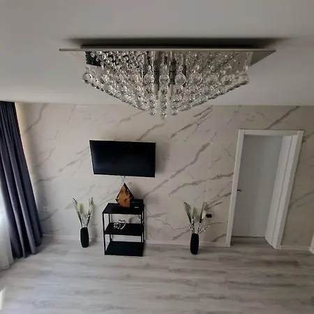 Central Luxe - Elisha Апартамент *