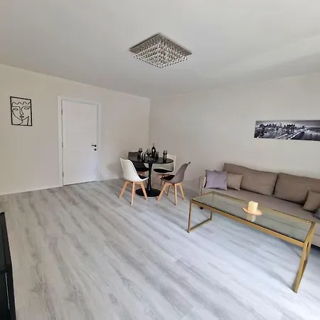 Central Luxe - Elisha * Варна