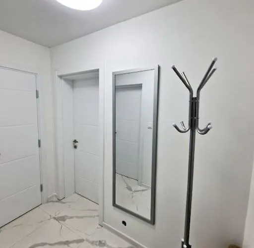 Apartament Central Luxe - Elisha Warna